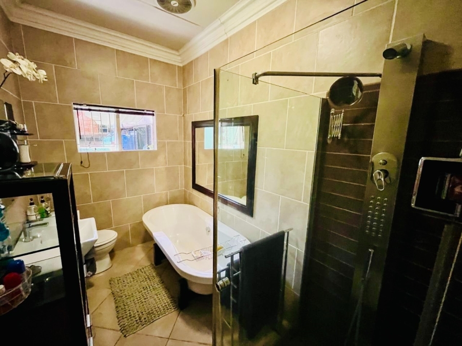 4 Bedroom Property for Sale in Bayswater Free State